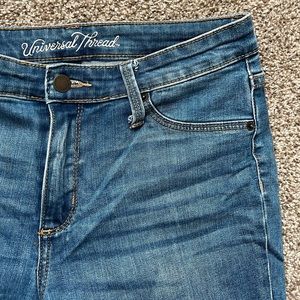Universal Thread | Women’s High-Rise Skinny Jeans size 28/6